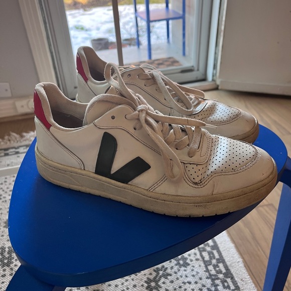 VEJA T2 women’s size 8 - Picture 3 of 6